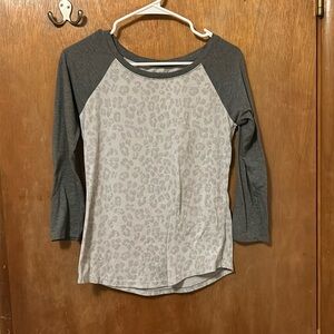 American Eagle Outfitters leopard print baseball 3/4 sleeve tee